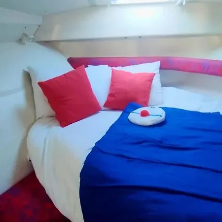 Bateau Le Cezar * ديف-سو-مير